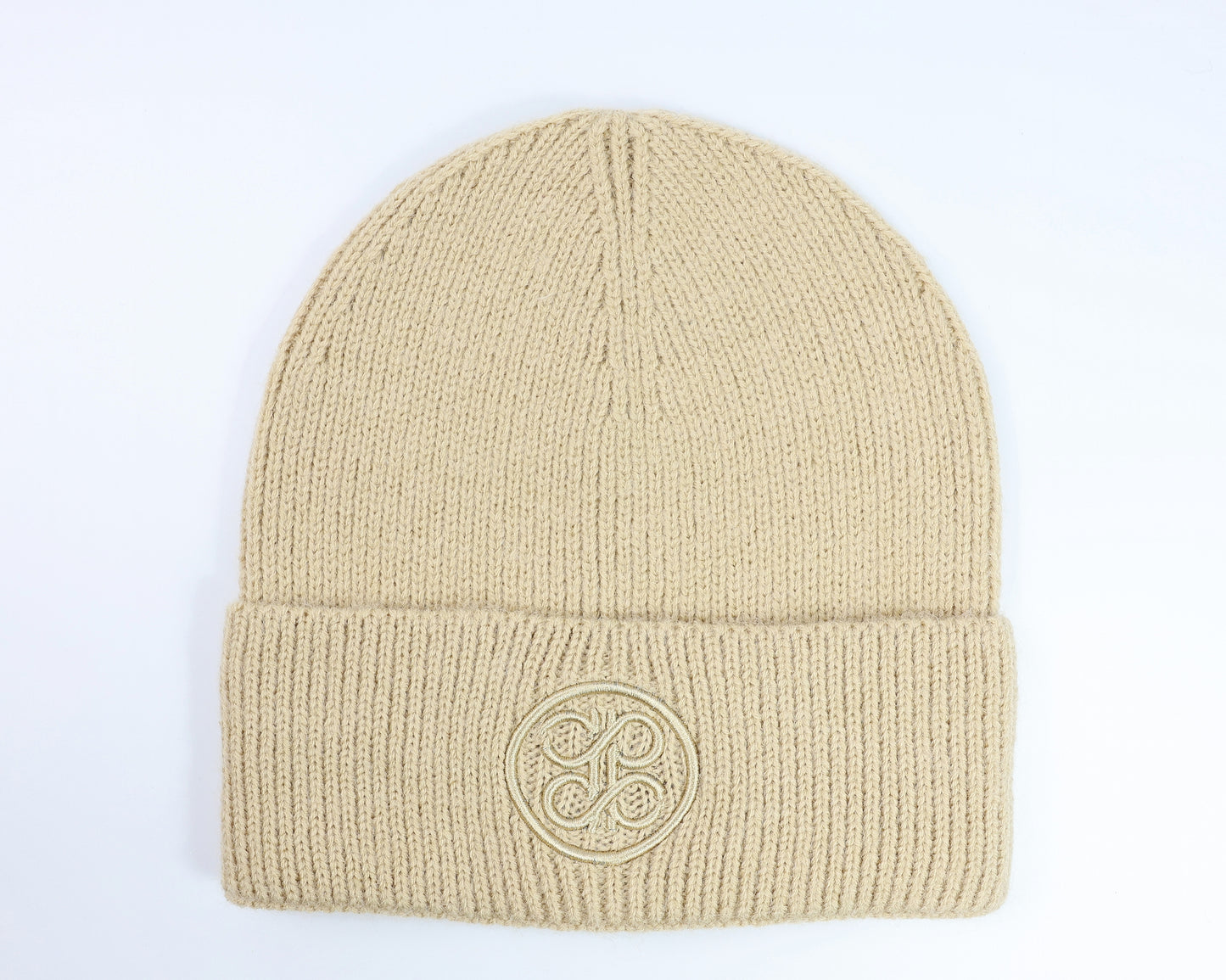 UNISEX AB LOGO CABLE KNIT BEANIE