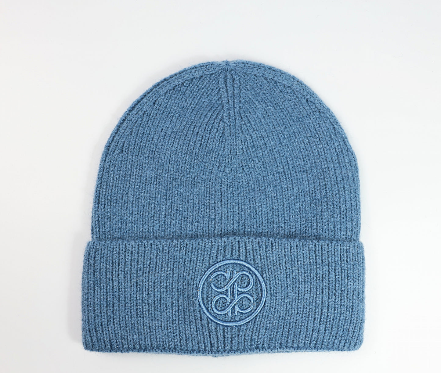 UNISEX AB LOGO CABLE KNIT BEANIE