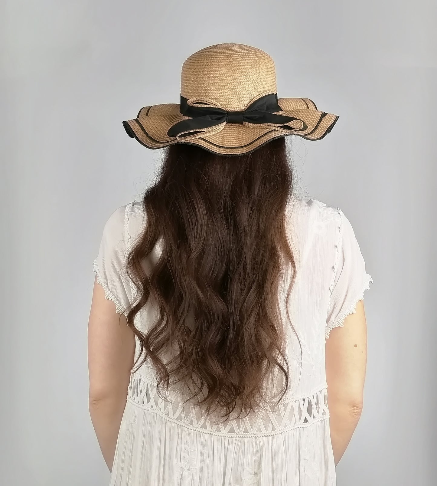 SCALLOPED FLOPPY STRAW HAT with BOW